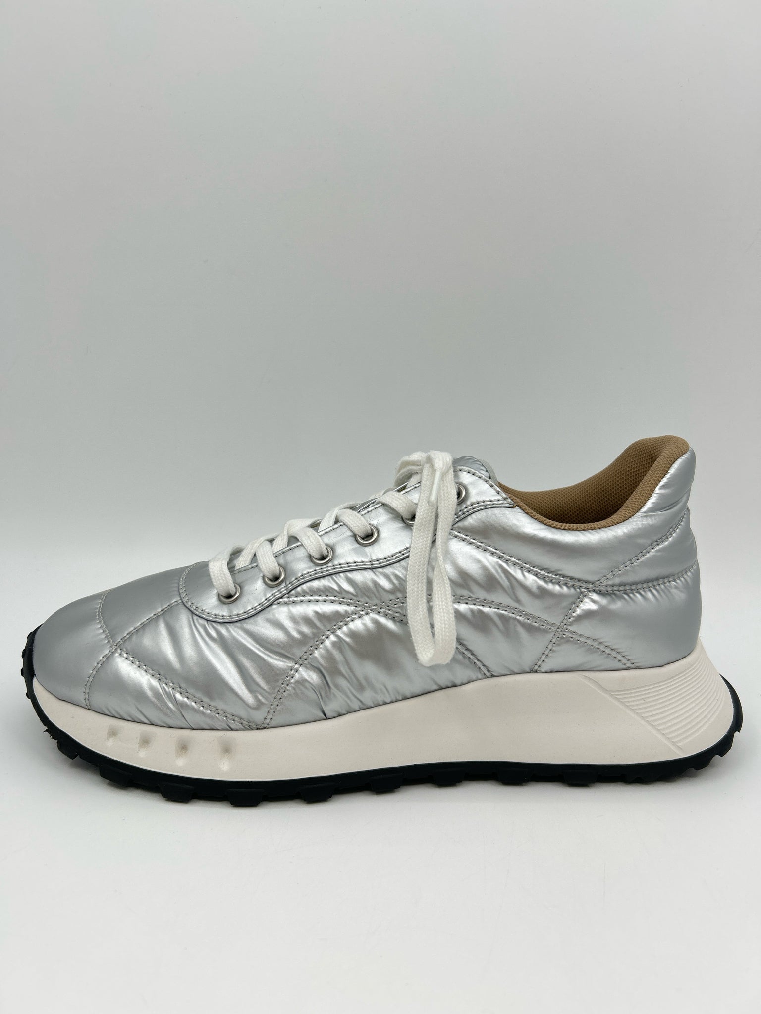 BLONDO Size 9.5M METALLIC Women Sneakers