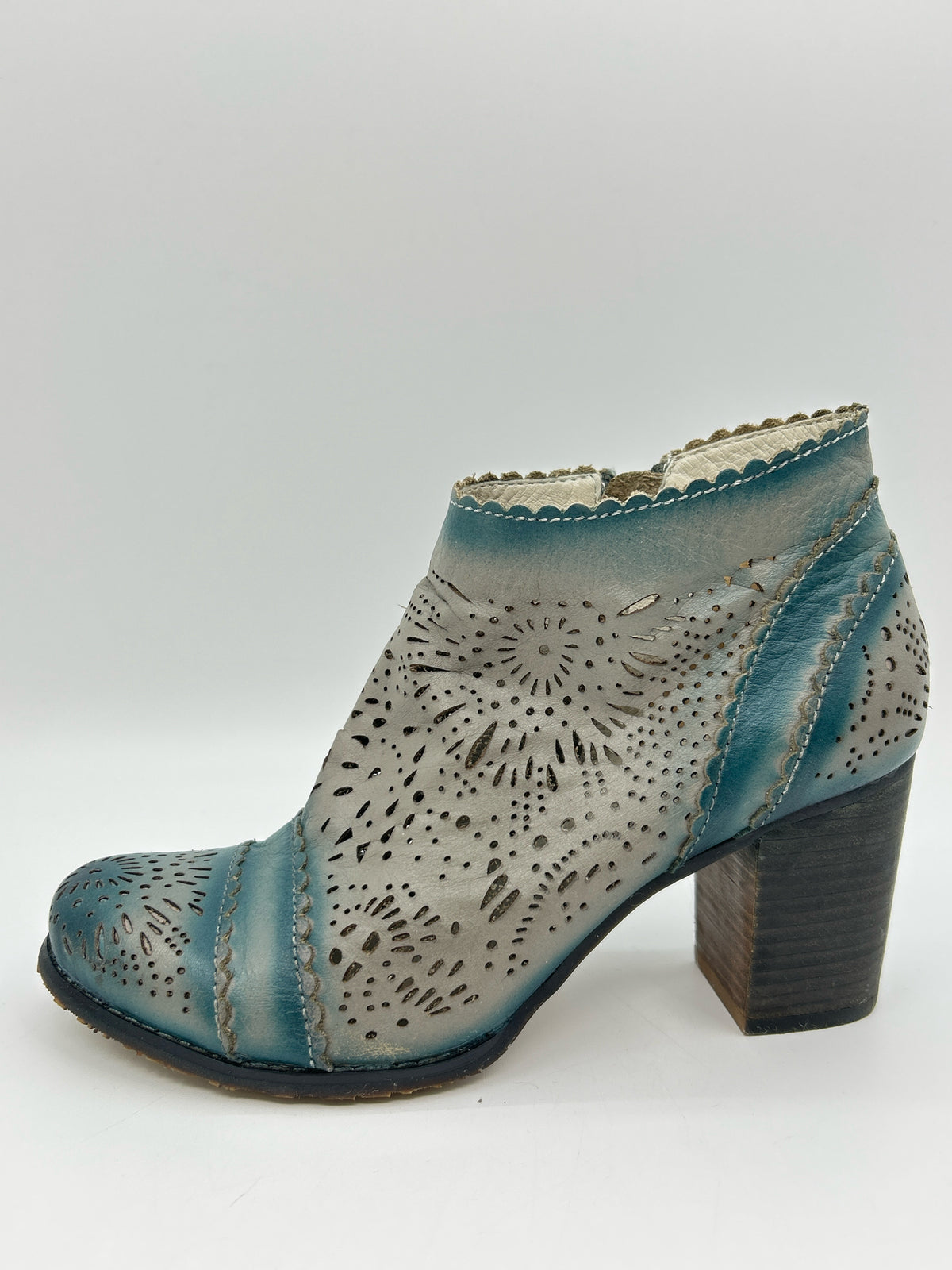 L'ARTISTE Size 37 Teal and Grey Women Booties