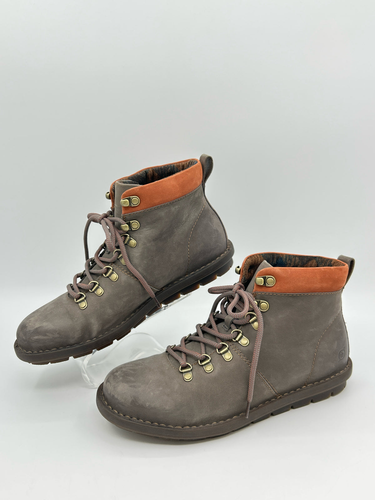 BORN Size 9.5M Taupe Women Booties