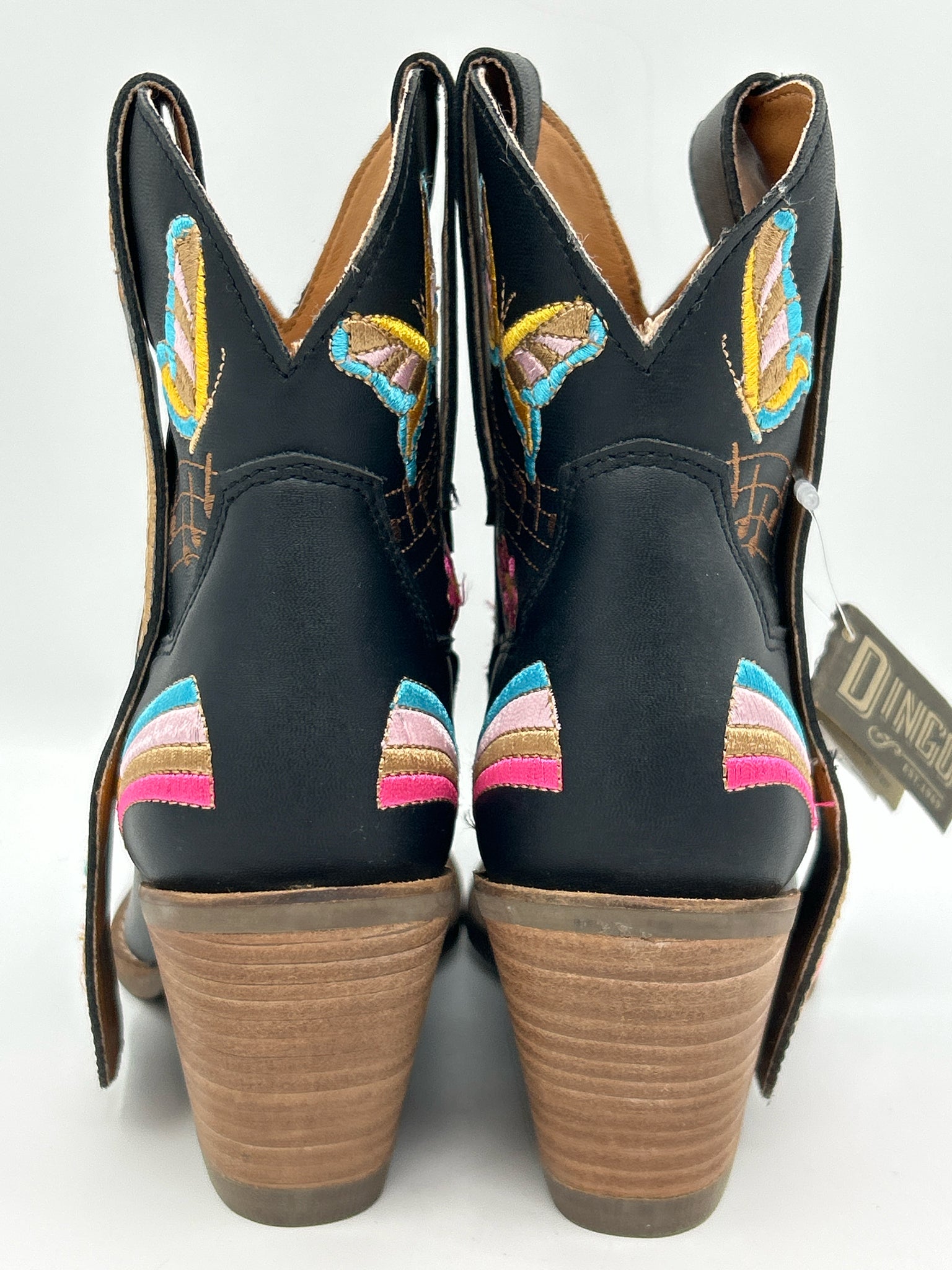 DINGO NWT Size 7 Black Print Women Booties