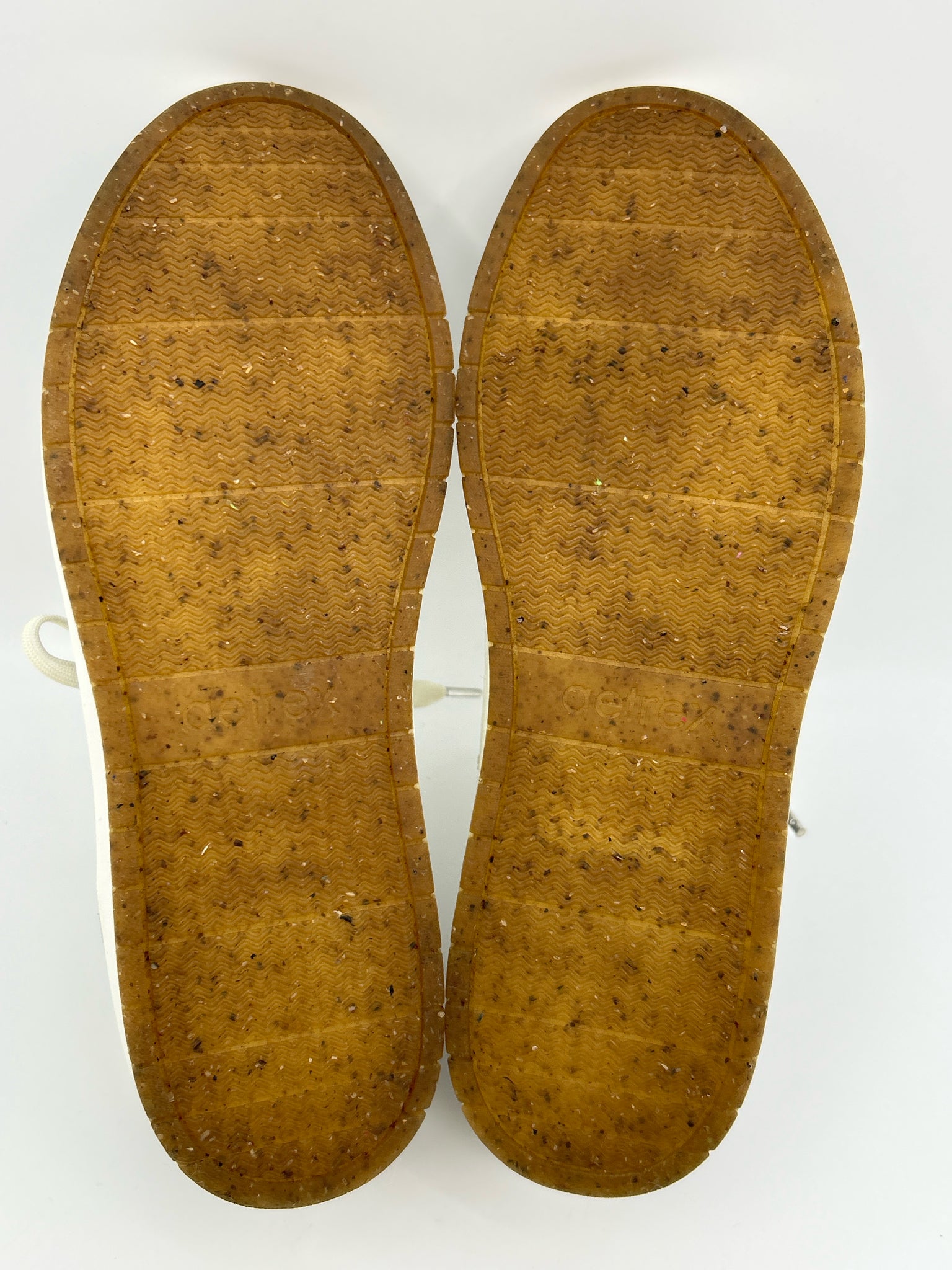 AETREX Size 7 METALLIC SILVER Women Sneakers