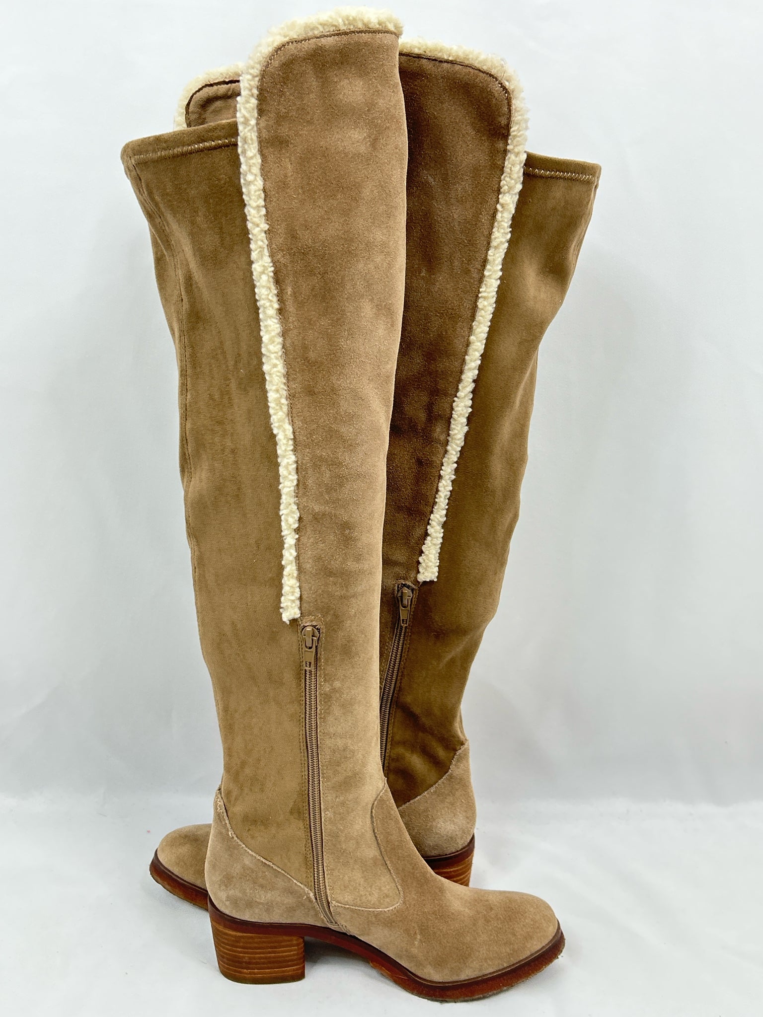 VINCE CAMUTO Size 6.5M Taupe Women Boots