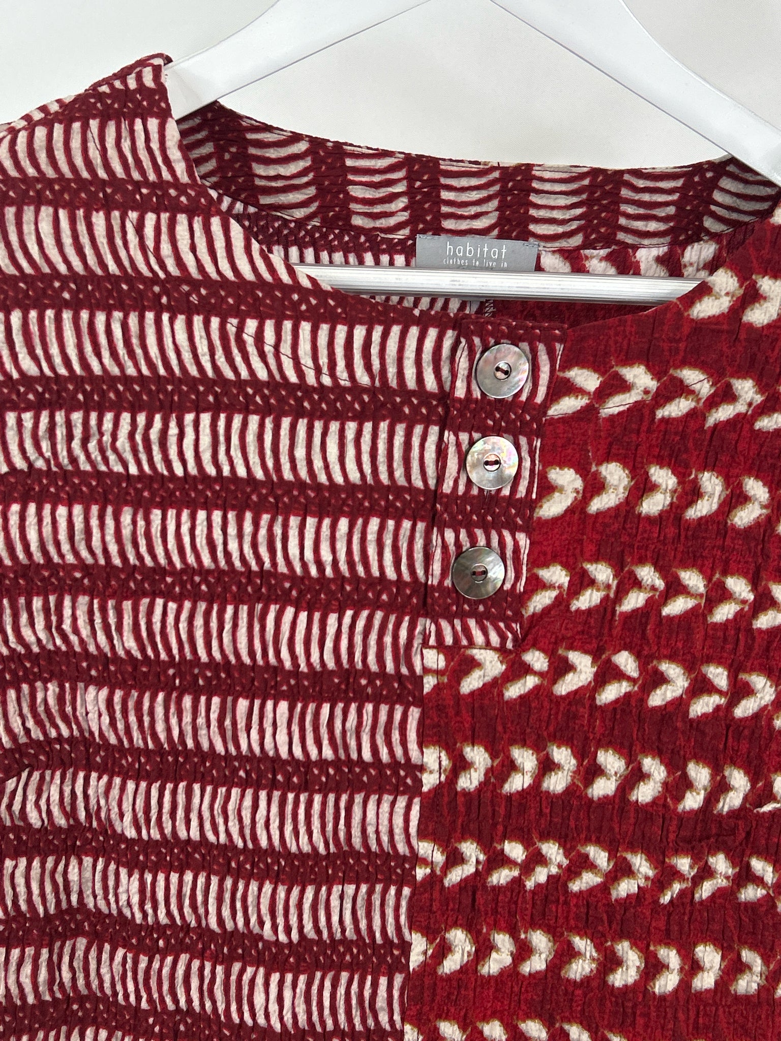 HABITAT Size S red and white Women Top