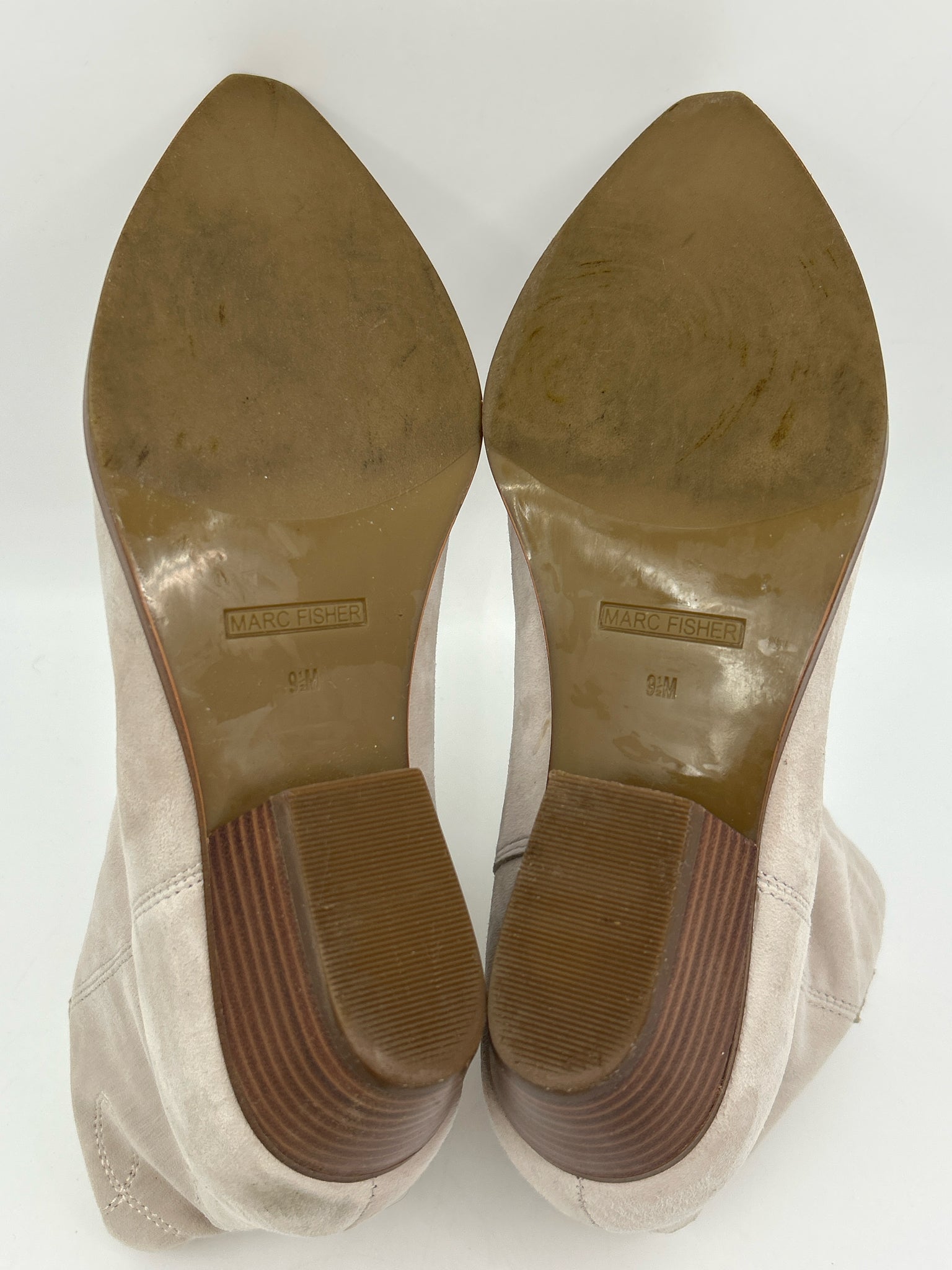 MARC FISHER Size 9.5M Oatmeal Women Booties