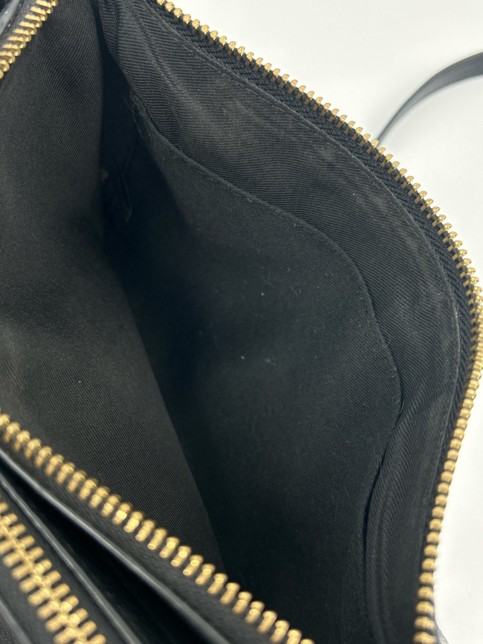 VINCE CAMUTO Black Women Purse