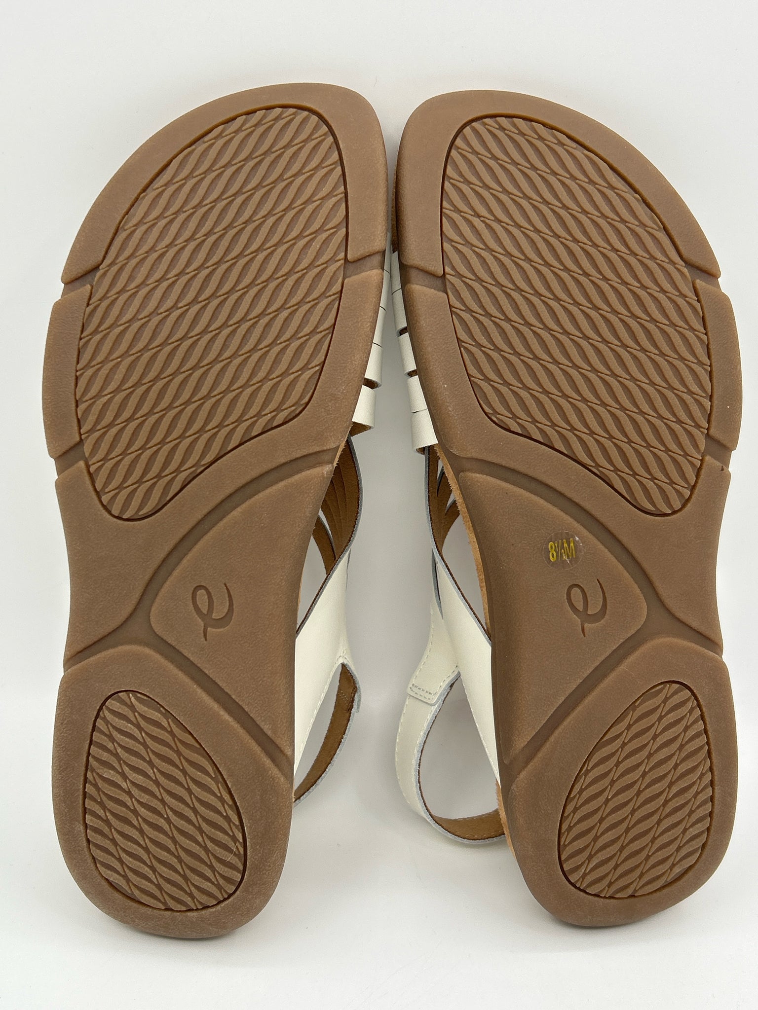 EASY SPIRIT Size 8.5M White Women Sandal