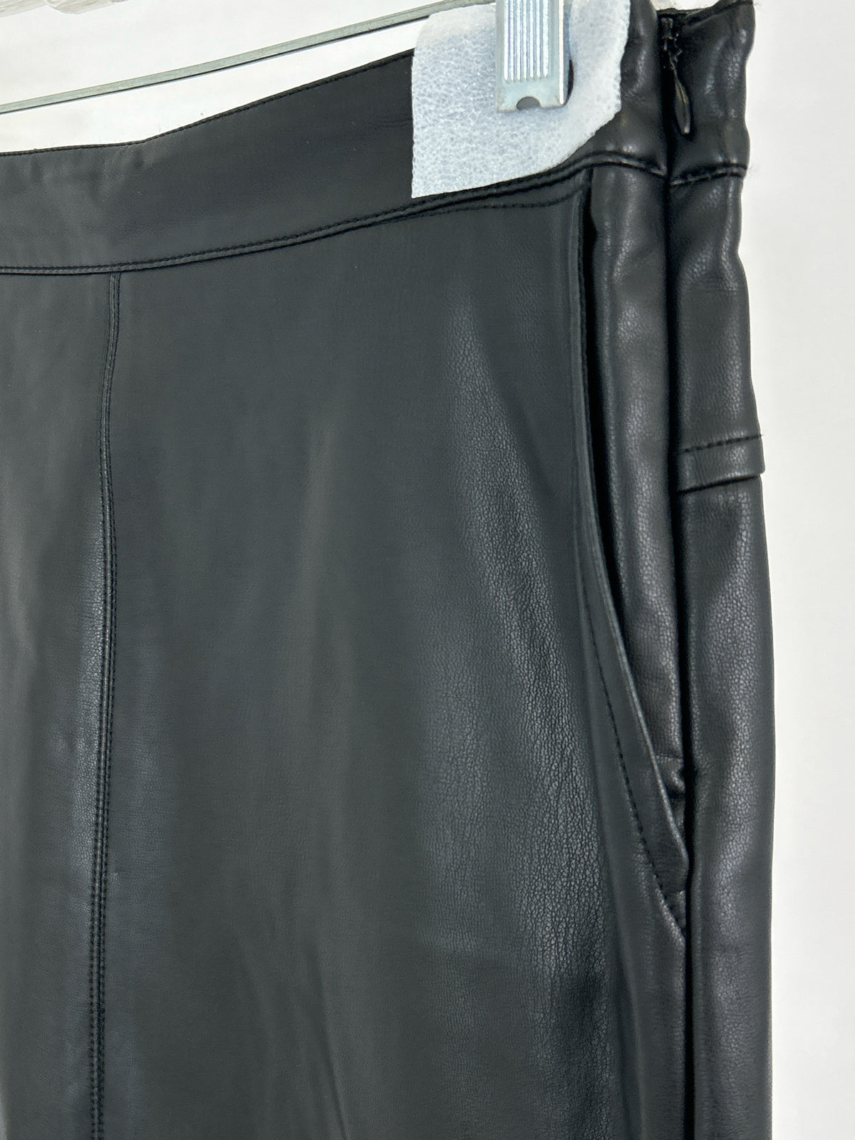 ESQUALO Size 8 Black Women Skirt