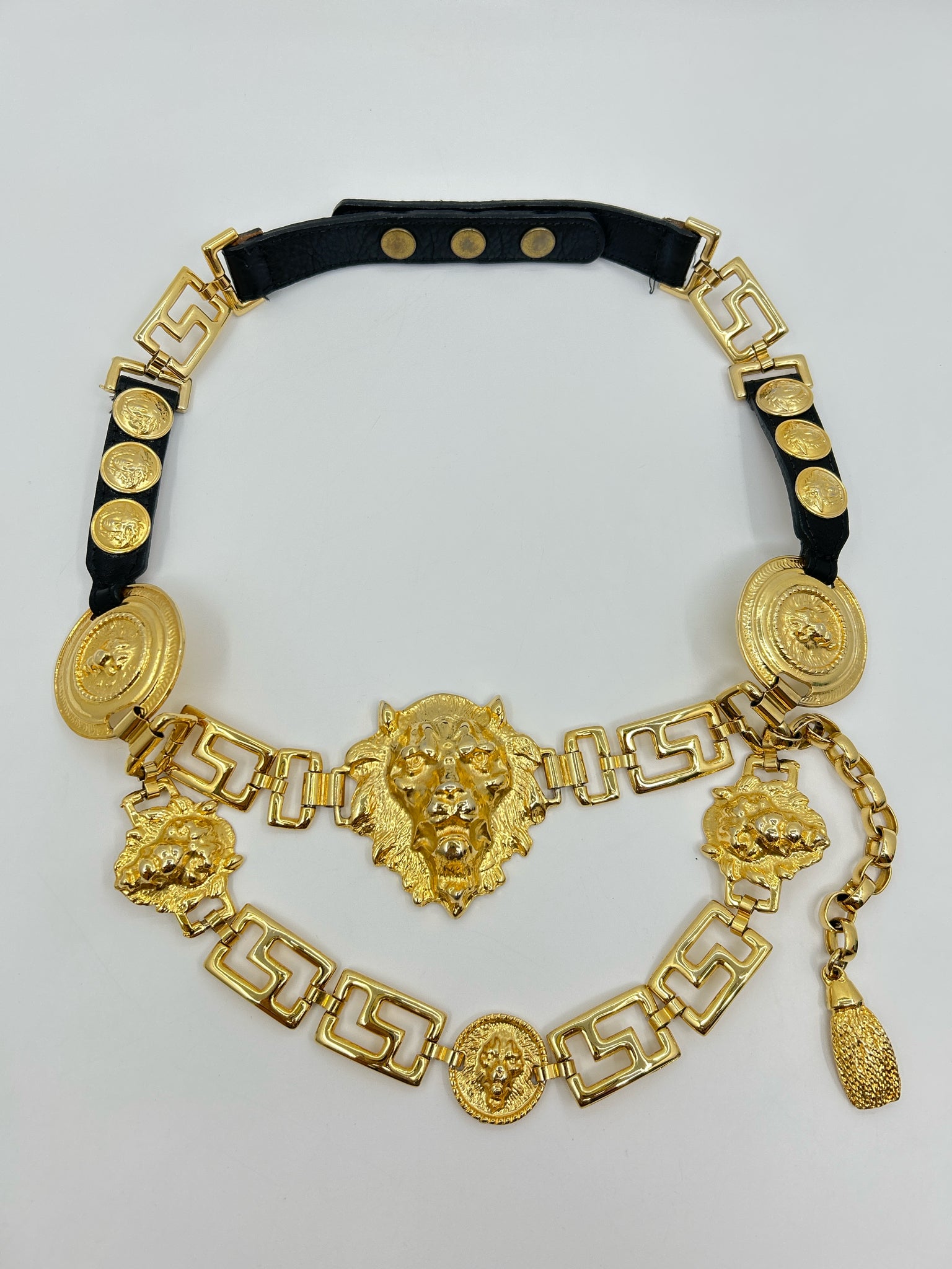 STREETS AHEAD BLACK AND GOLD Size XS/S Belt