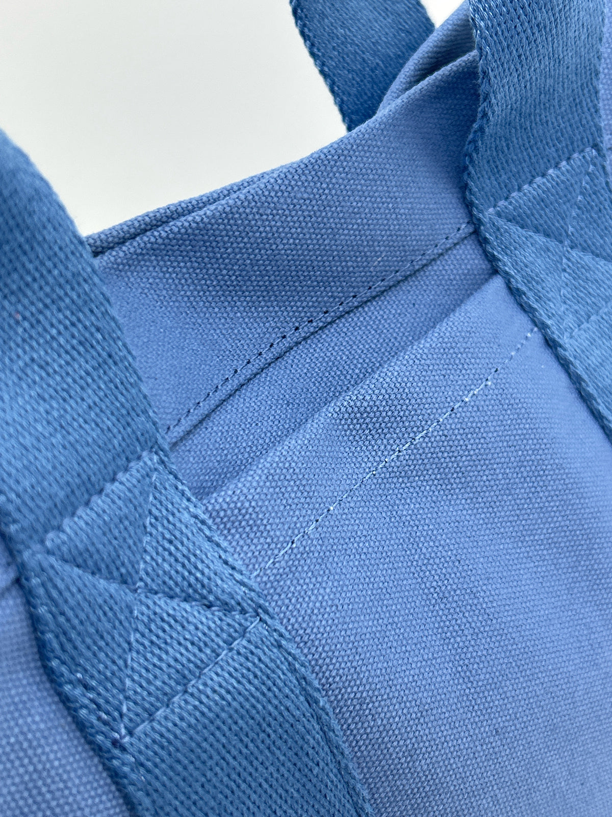 LEVENGER Blue Women Tote