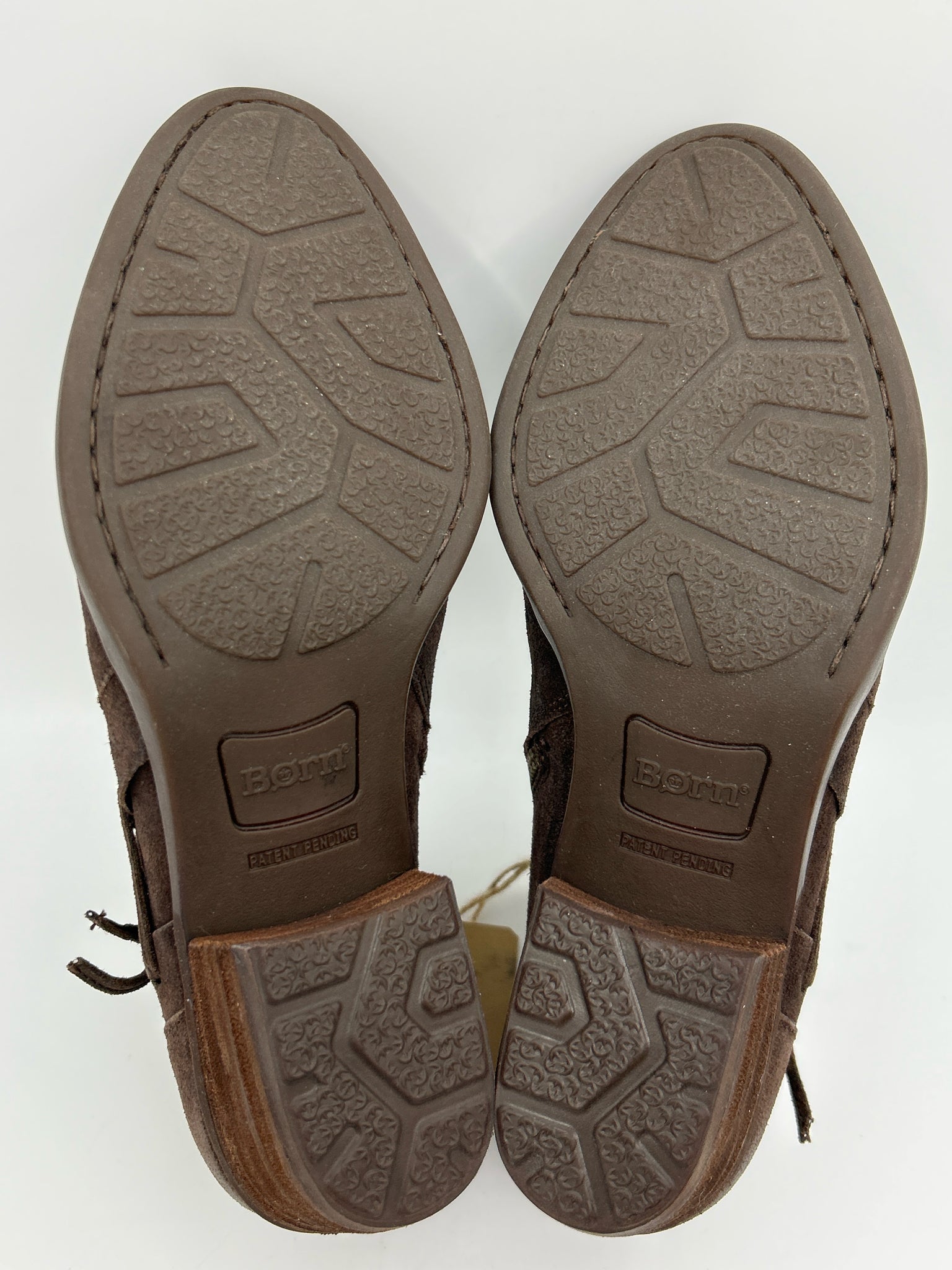 BORN NWT Size 9M DARK BROWN Women Booties