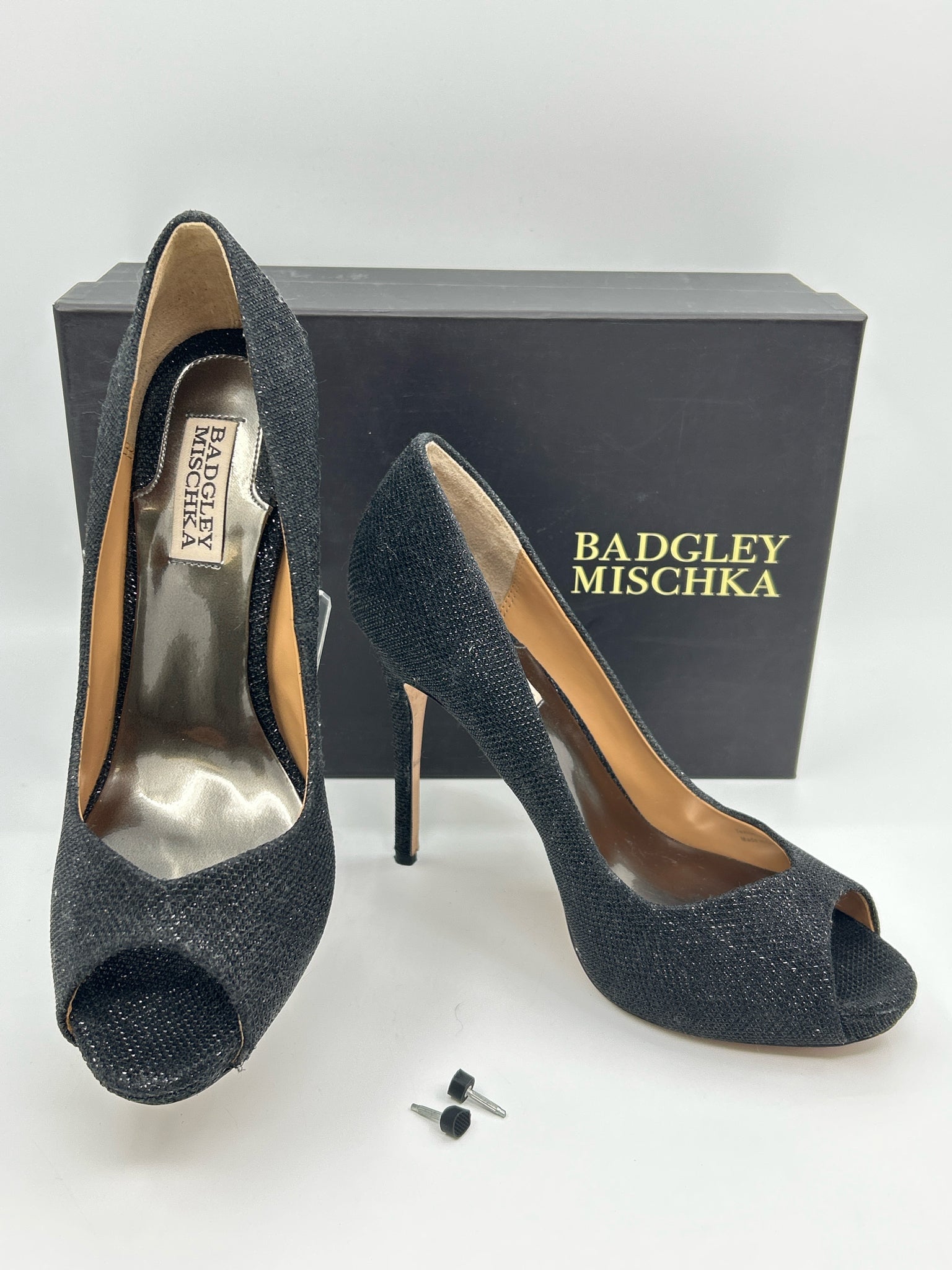 BADGLEY MISCHKA Size 8M Black Women Pumps