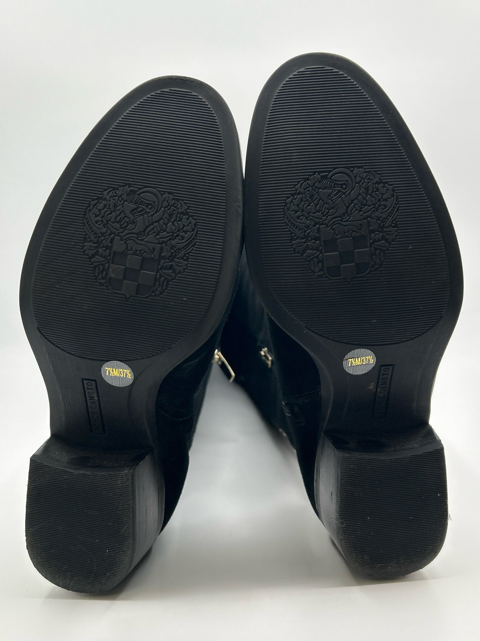 VINCE CAMUTO Size 7.5M Black Women Boots