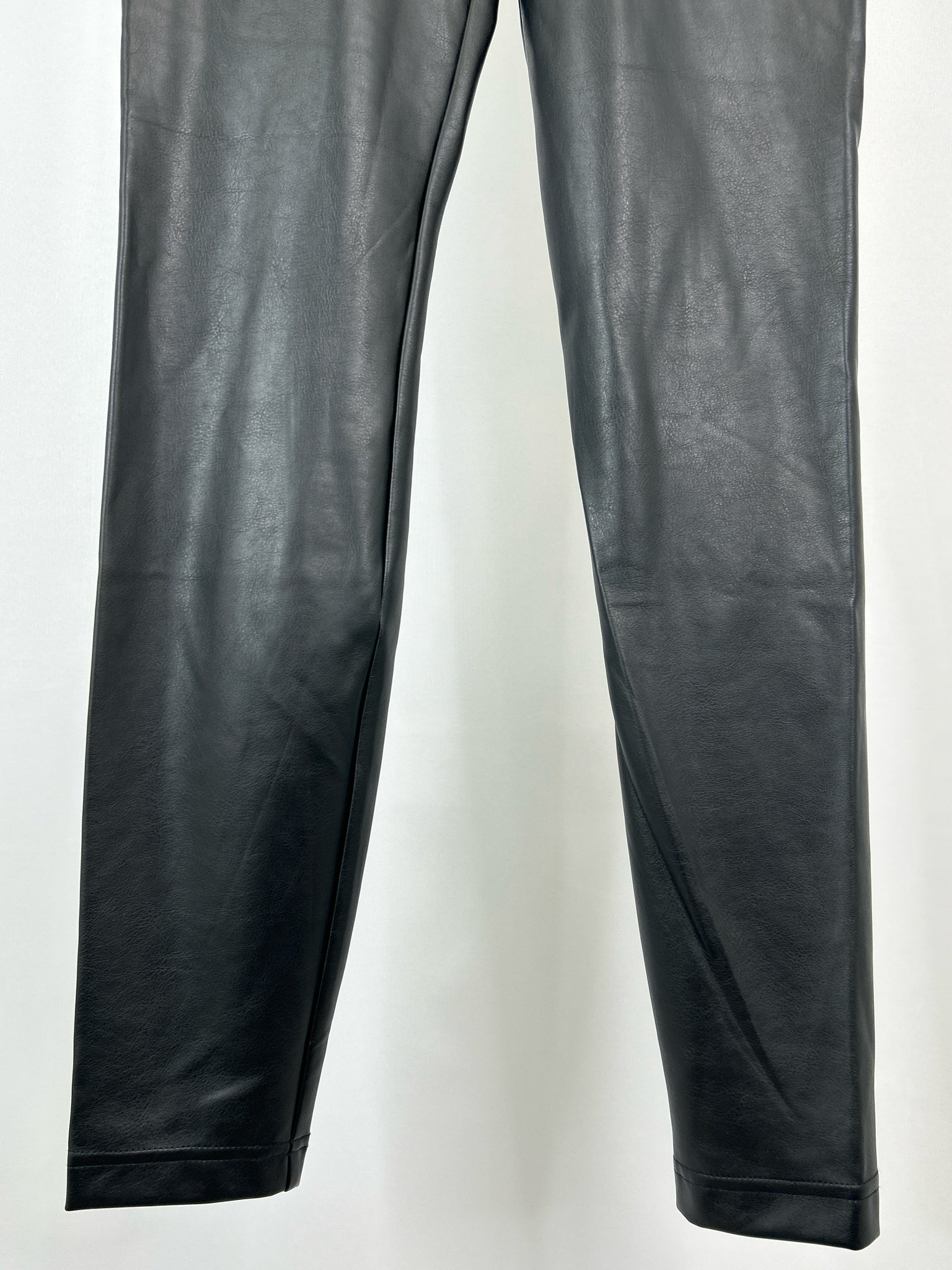 White House Black Market Size 6 Black Women Pants NWT
