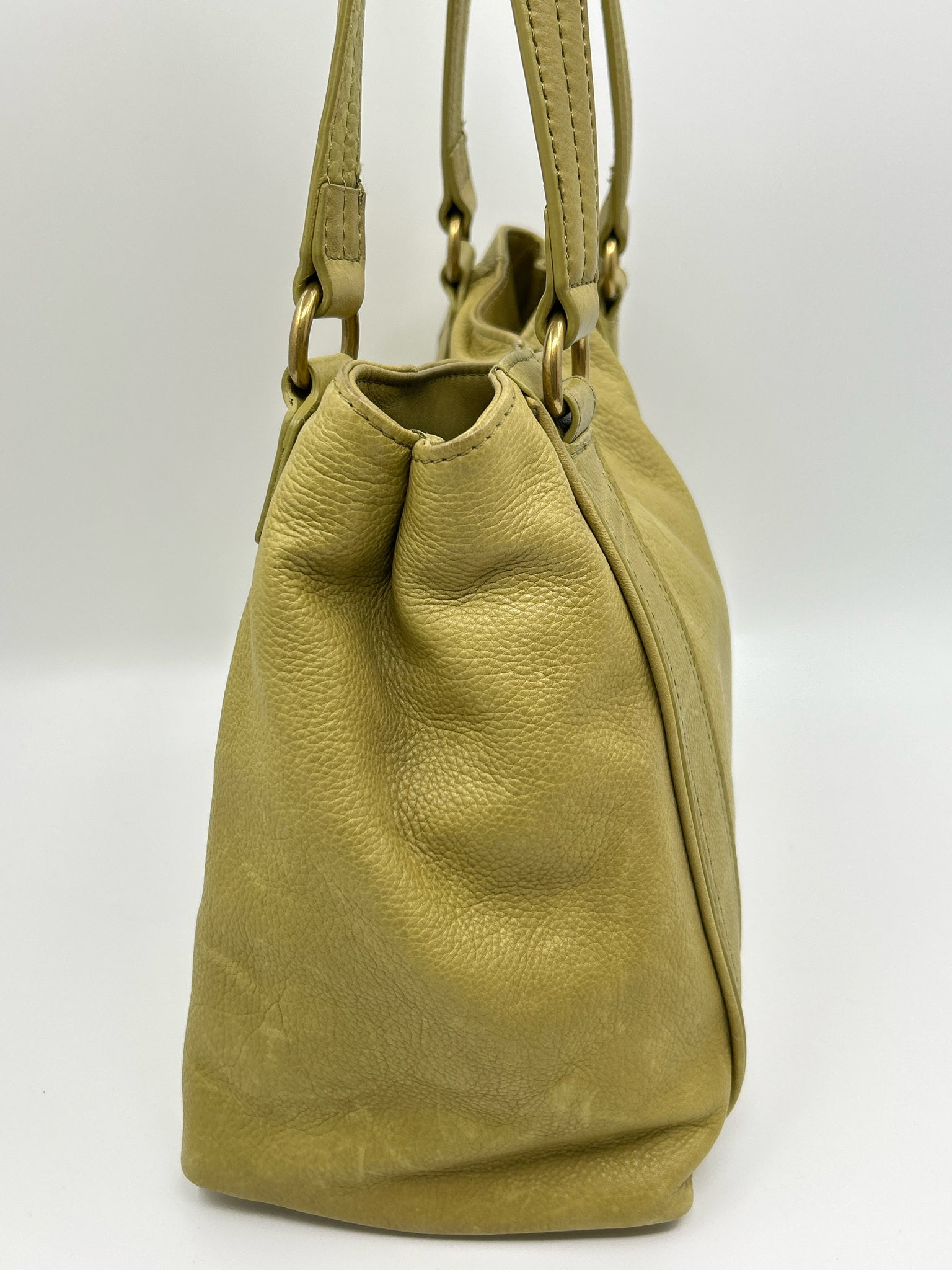 AMERICAN LEATHER CO Lime Green Women Purse