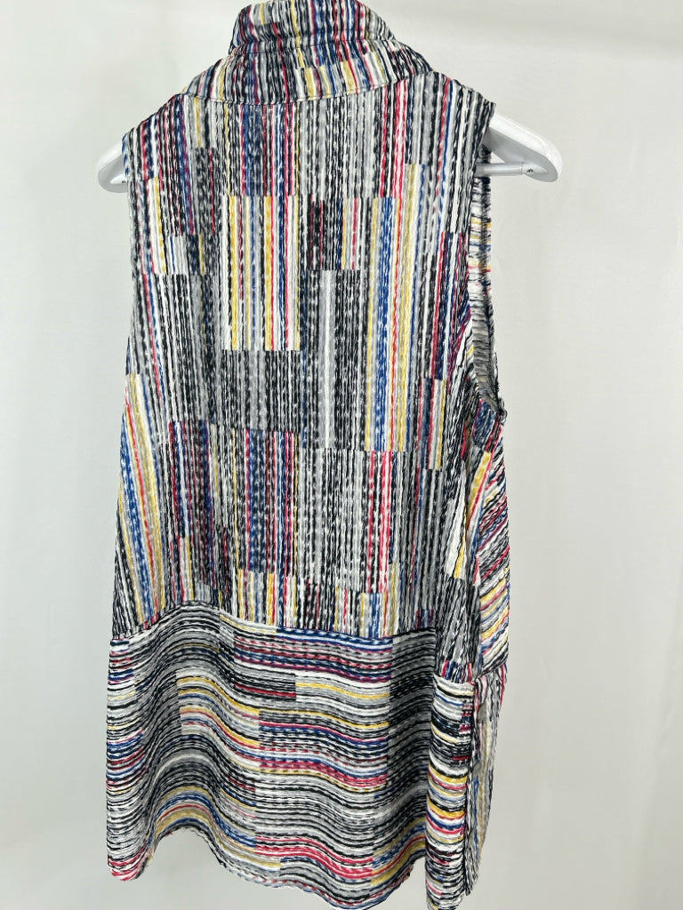DAMEE Size L Black Print Women's Shirt NWT
