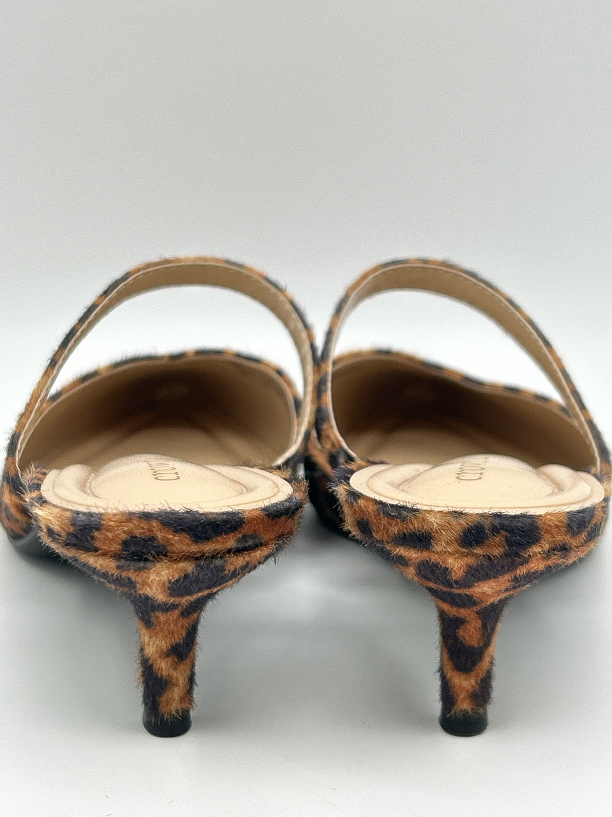 CROWN & IVY Size 9 Animal Print Women Pumps