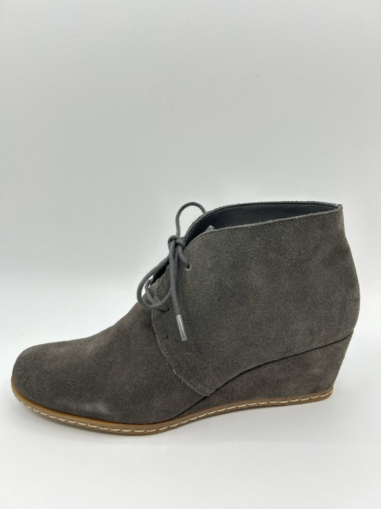 FRANCO SARTO Women Size 8.5M Grey Booties