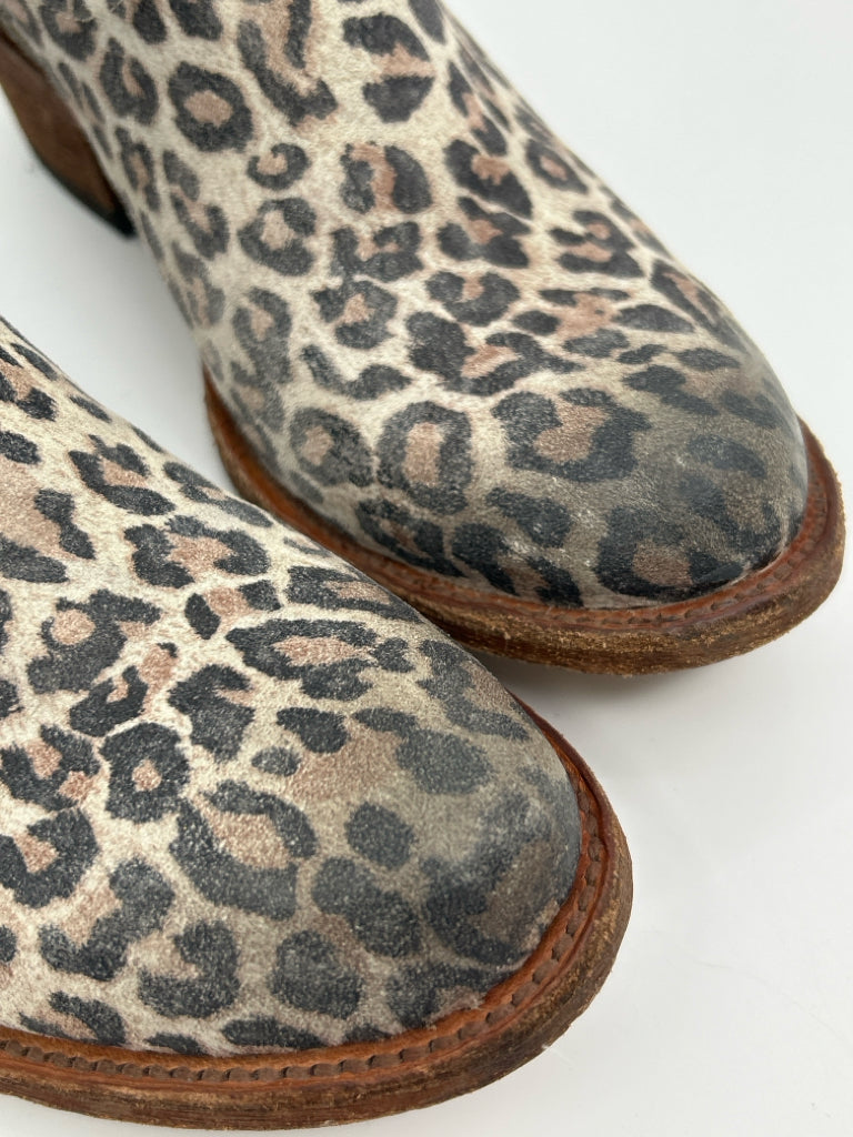 MACI BEAN Size 8 BEIGE AND BROWN Booties