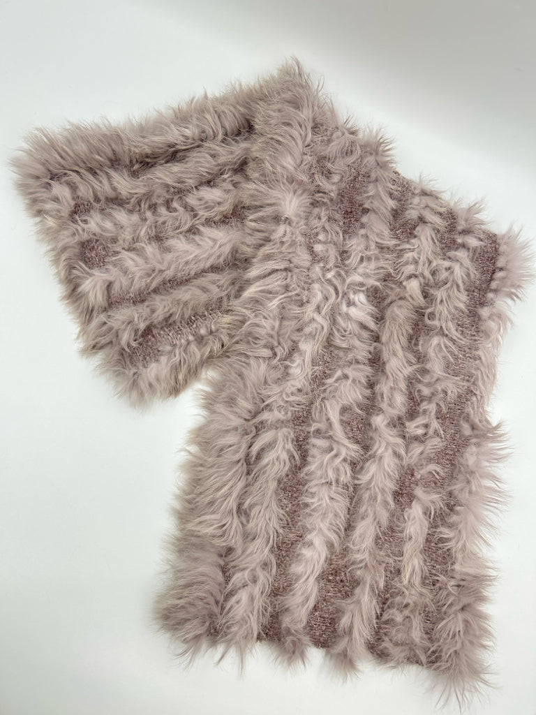 LOVE TOKEN Purple Fur Scarf