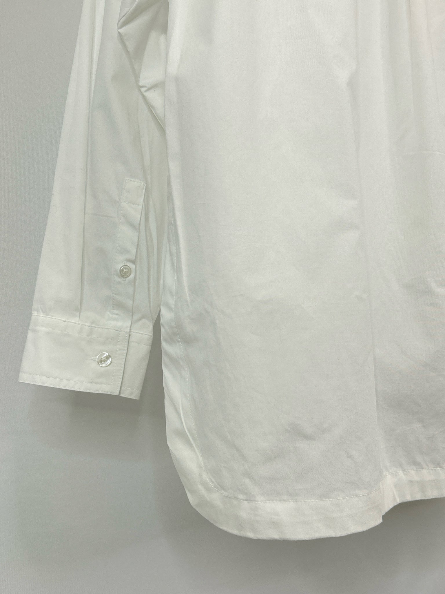 BANANA REPUBLIC Factory Size M White Women Shirt