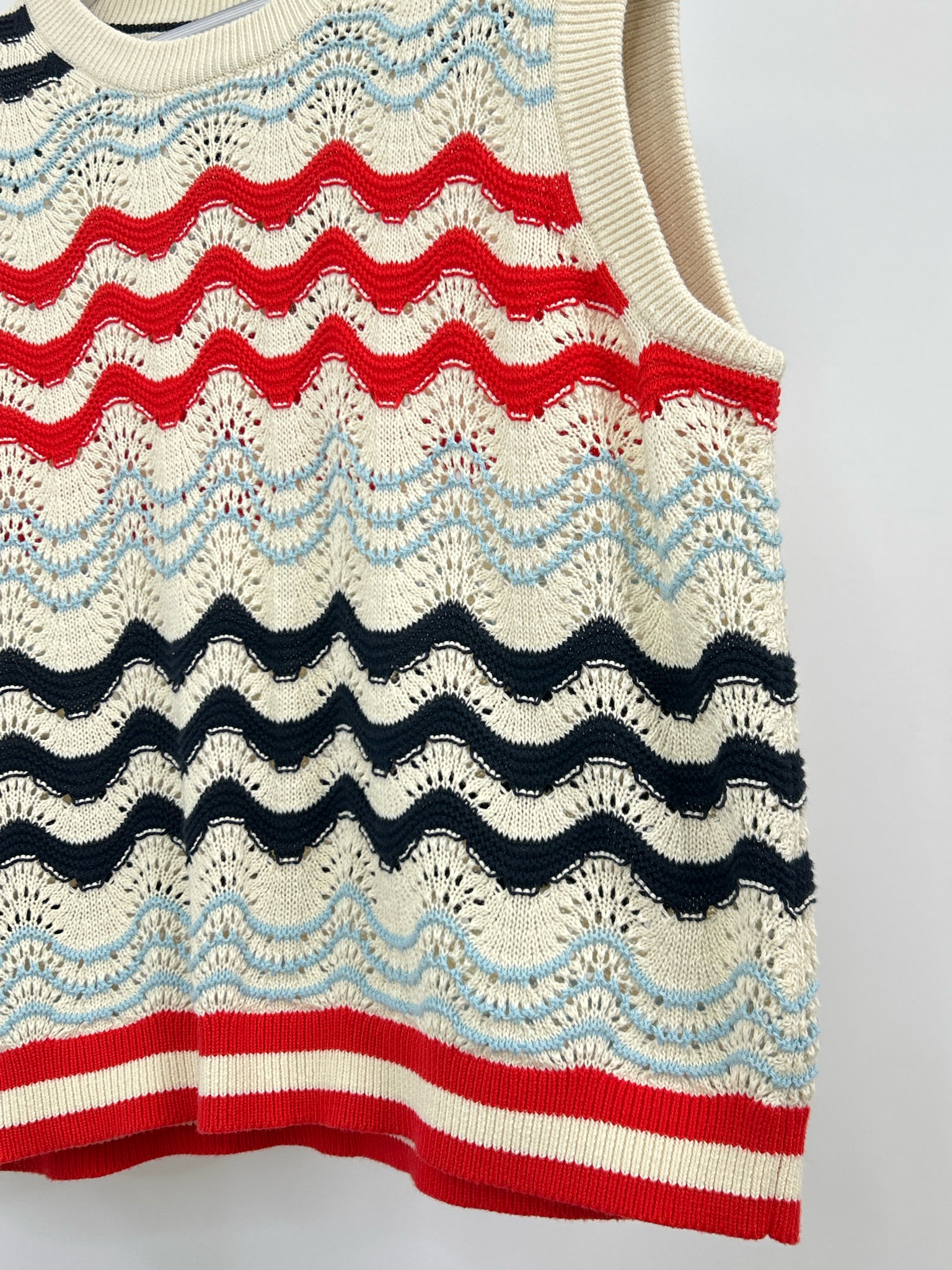 BODEN Size XL IVORY AND RED Women Sweater