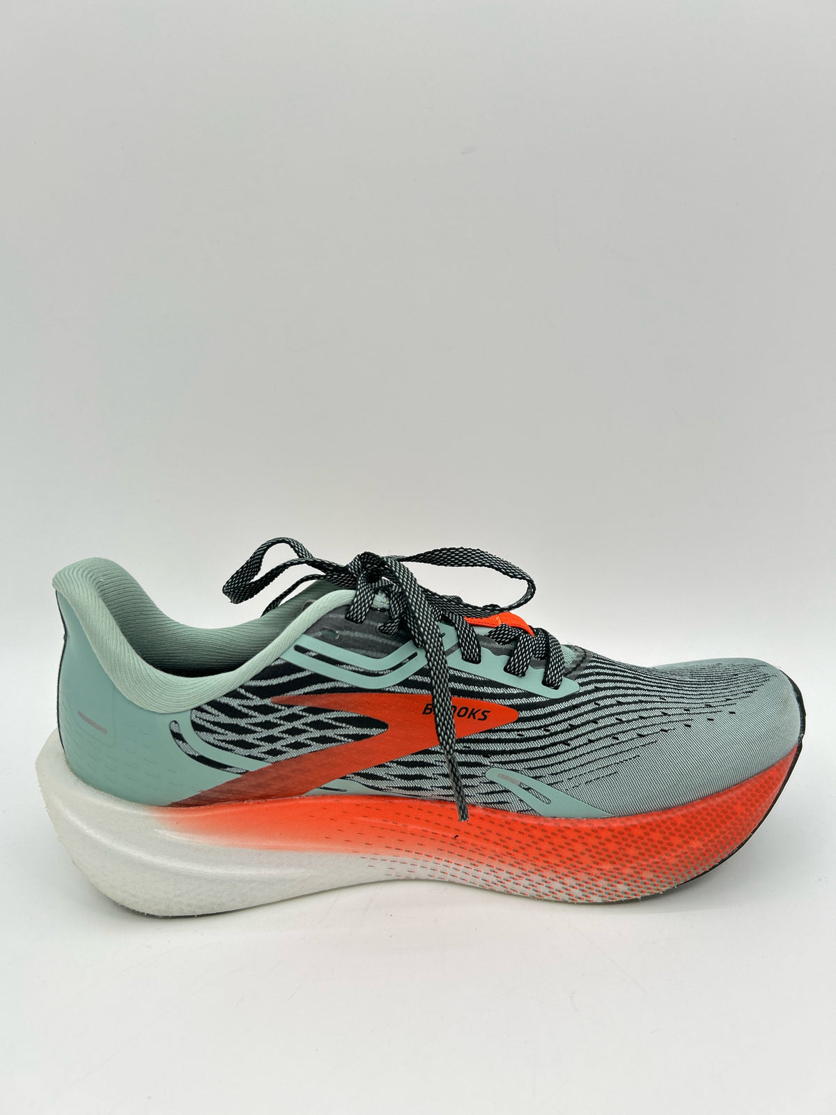 BROOKS Size 6.5 Seafoam Green Women Sneakers