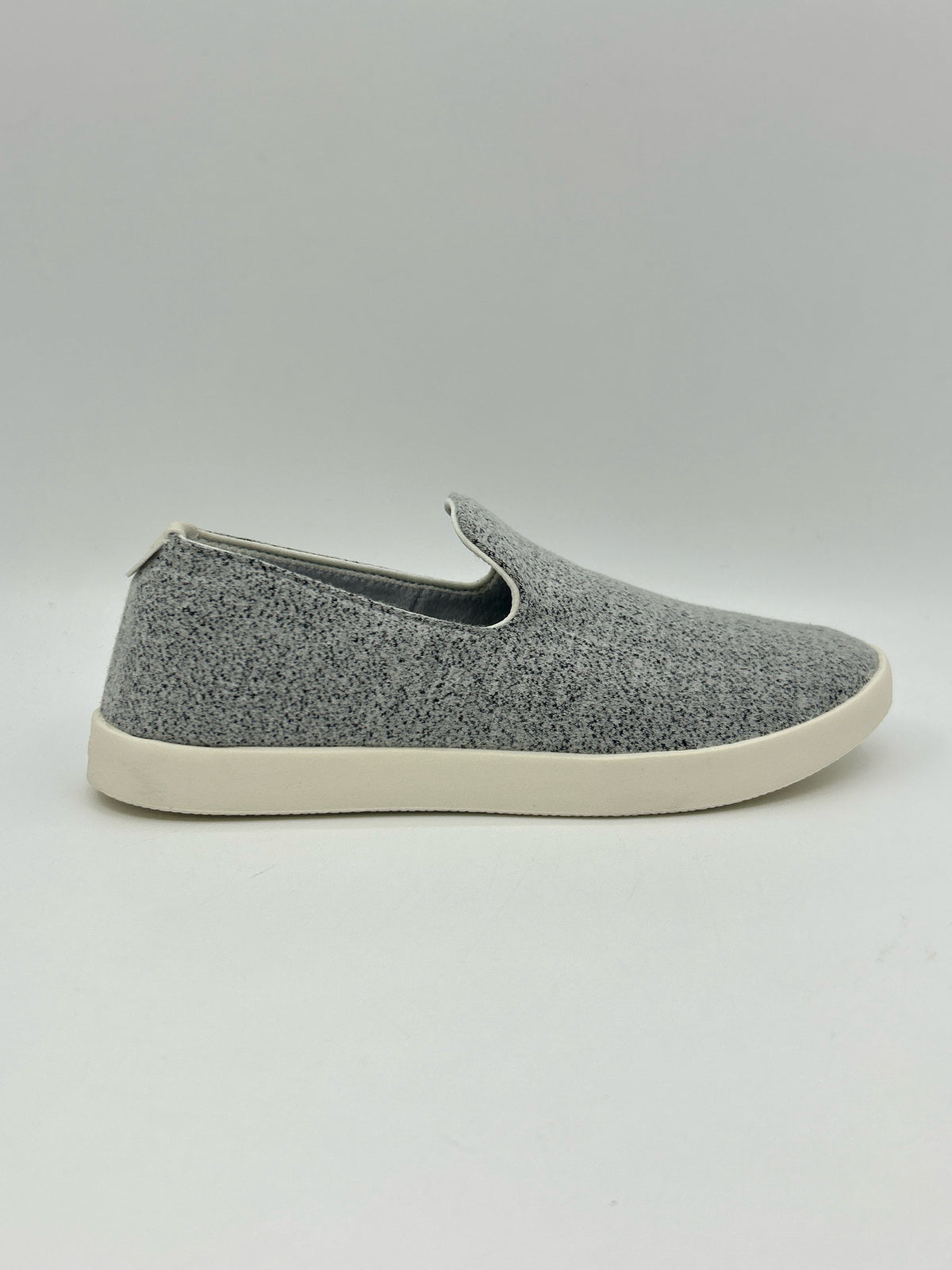 ALLBIRDS Size 8 Grey Women Flats NIB