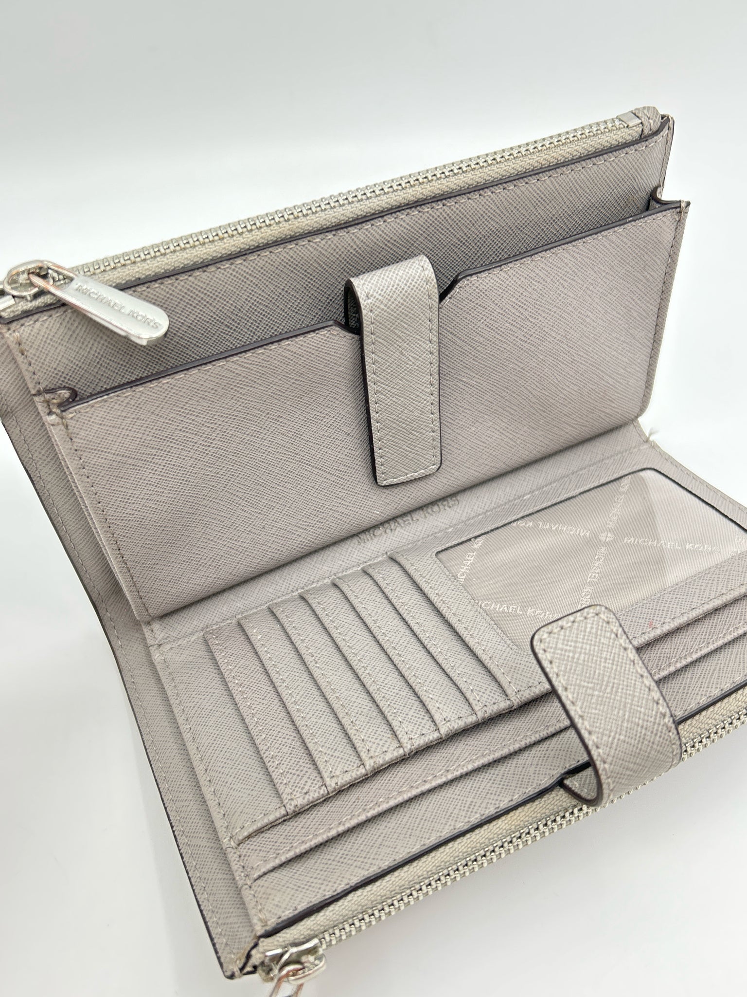 MICHAEL KORS Grey Women Wristlet