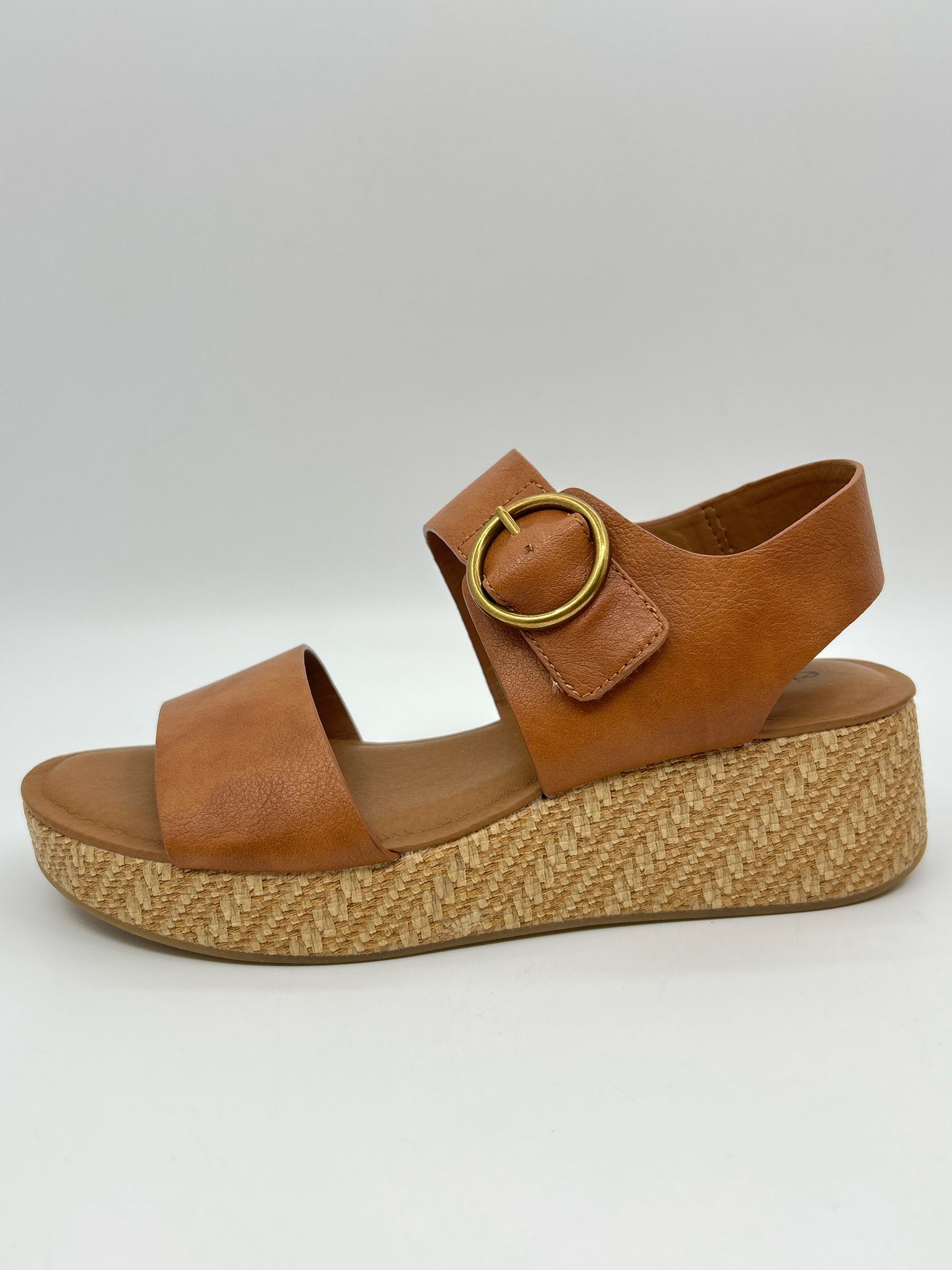 EURO SOFT Size 8M Tan Women Sandal