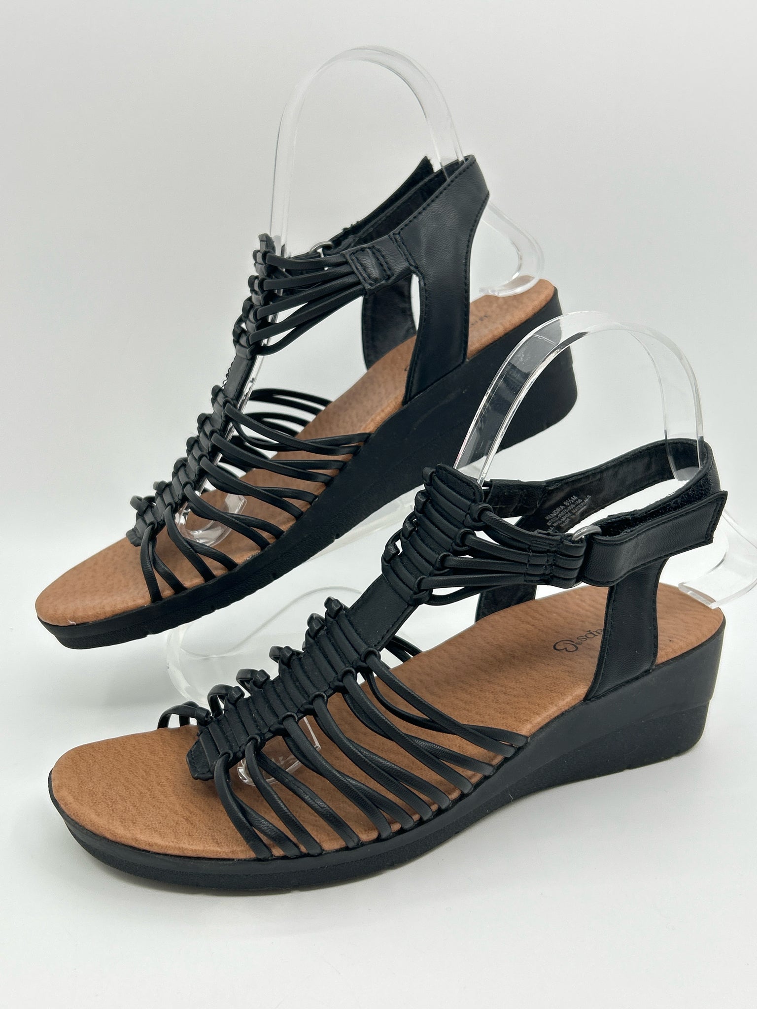 BARETRAPS Size 8.5M Black Women Sandal