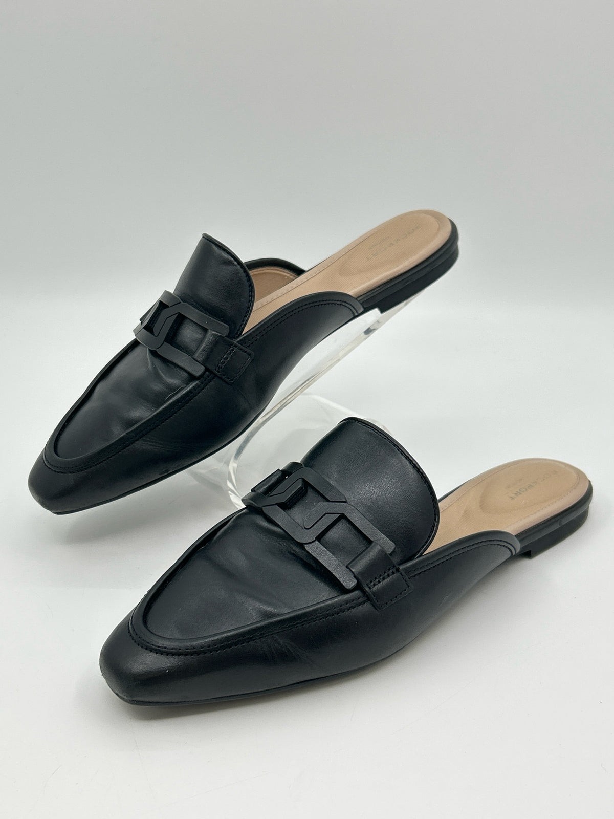 ROCKPORT Size 7.5M Black Women Loafer