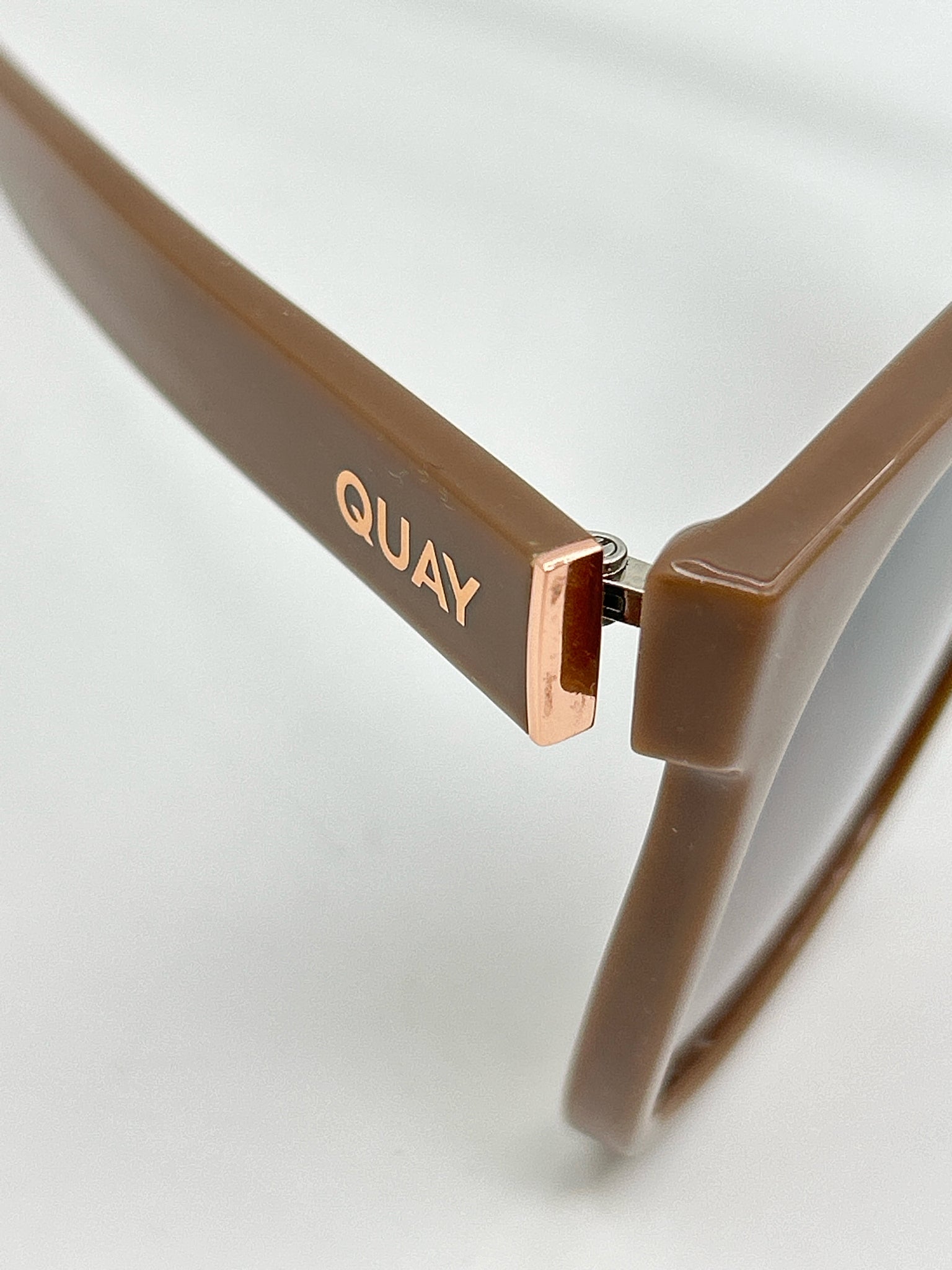 QUAY Brown Sunglasses