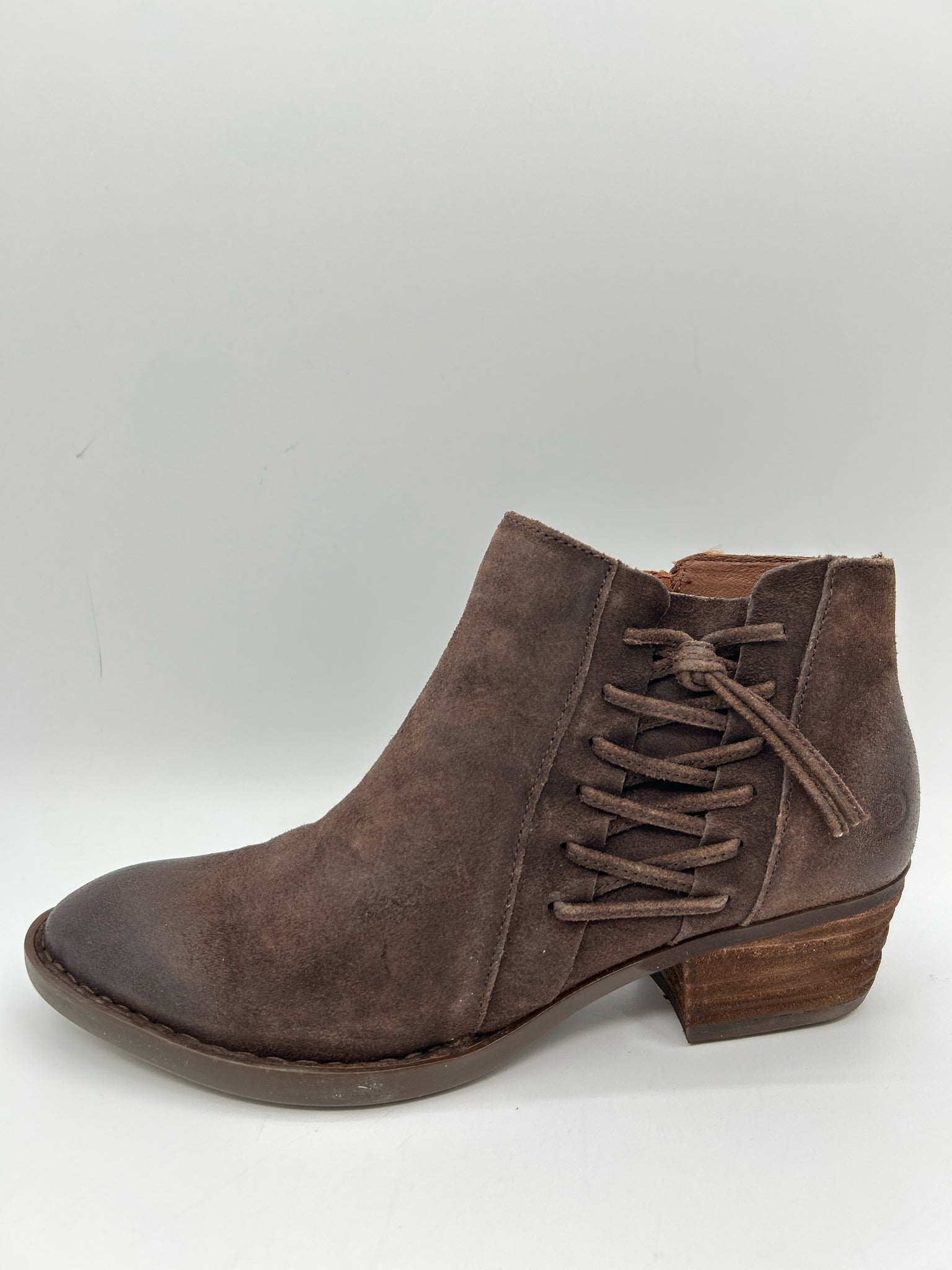 BORN NWT Size 9M DARK BROWN Women Booties
