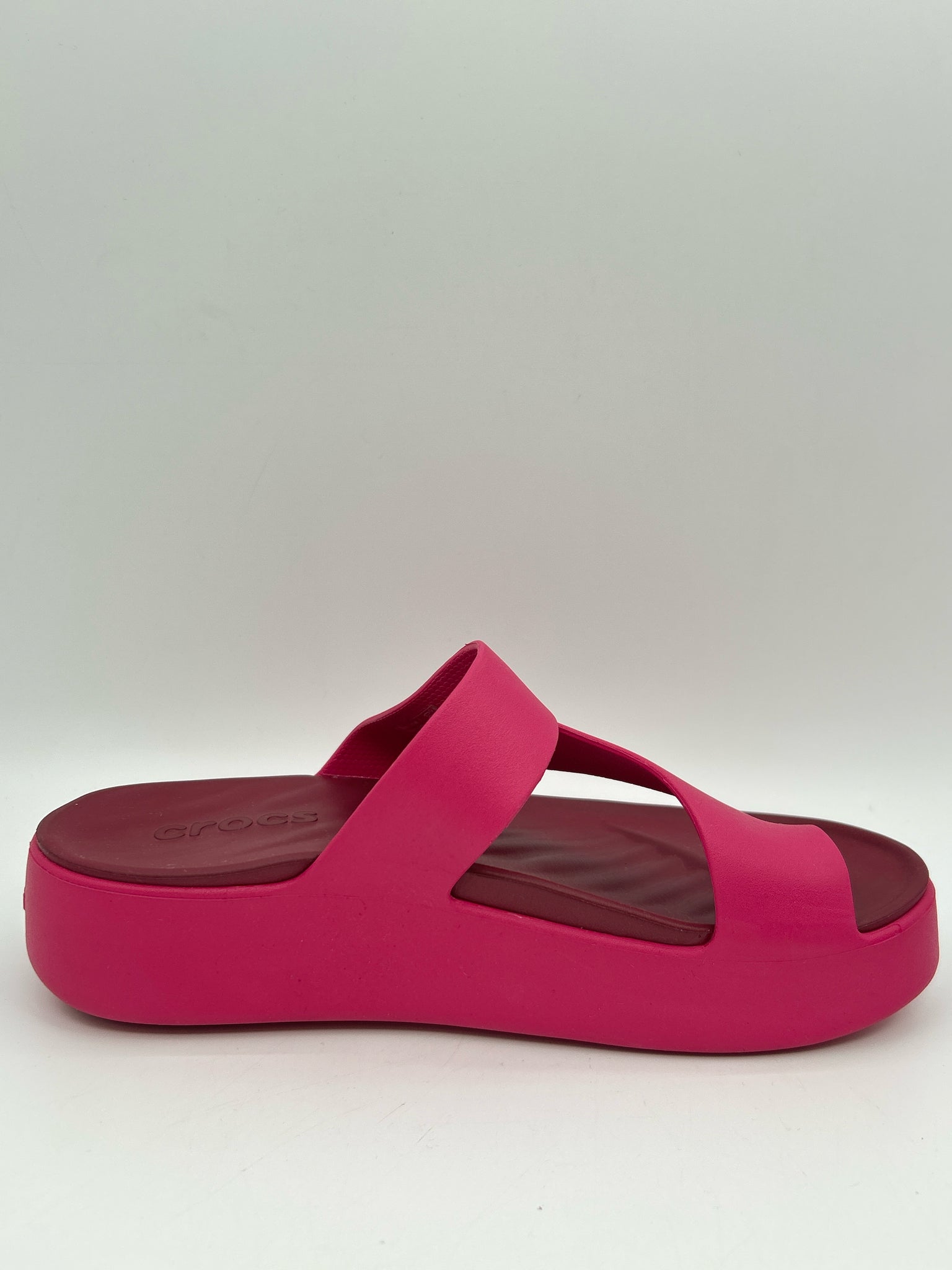 CROCS Size 7 Rose Pink Women Sandal