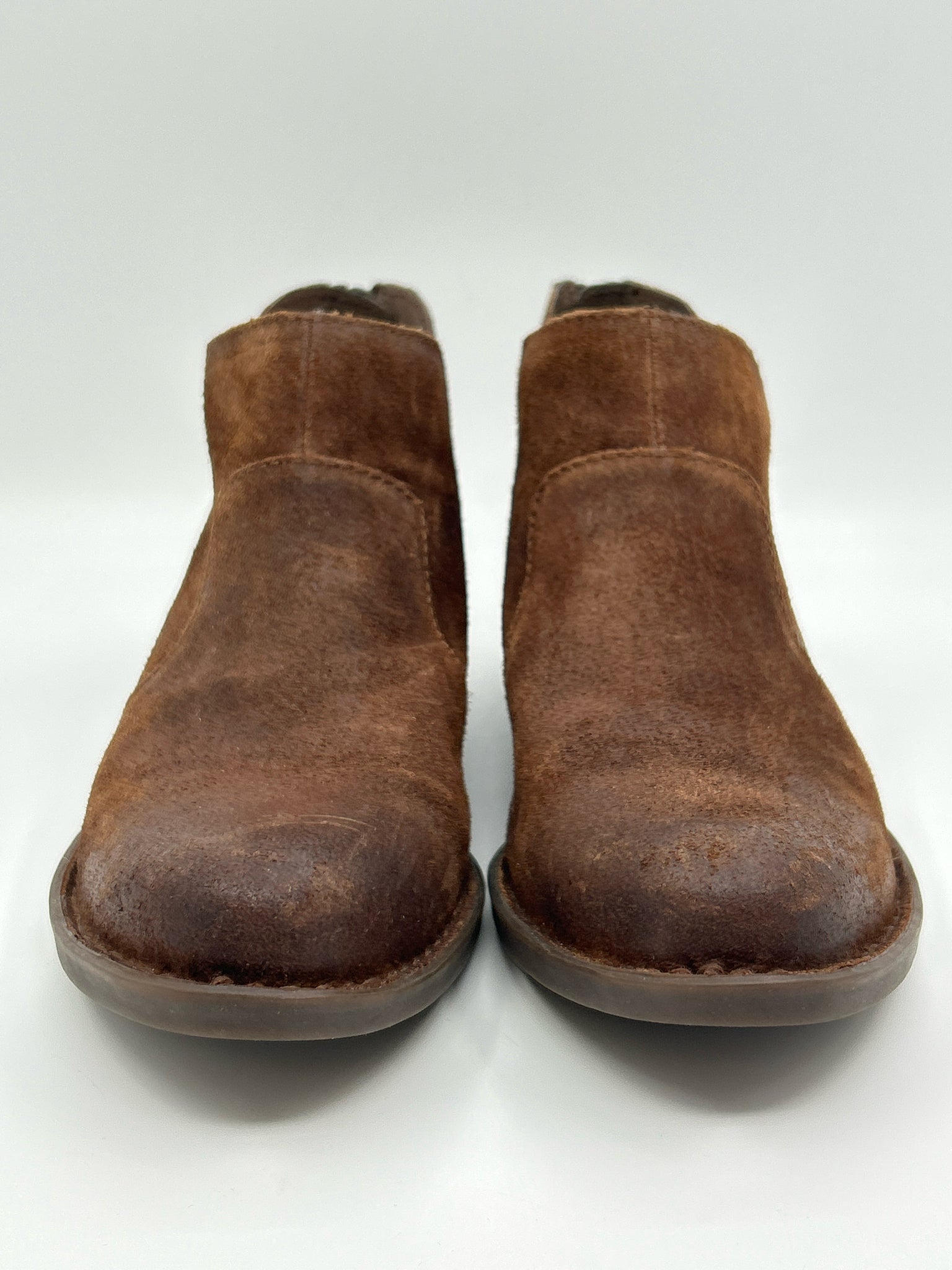 BORN Size 8M Tan Women Booties