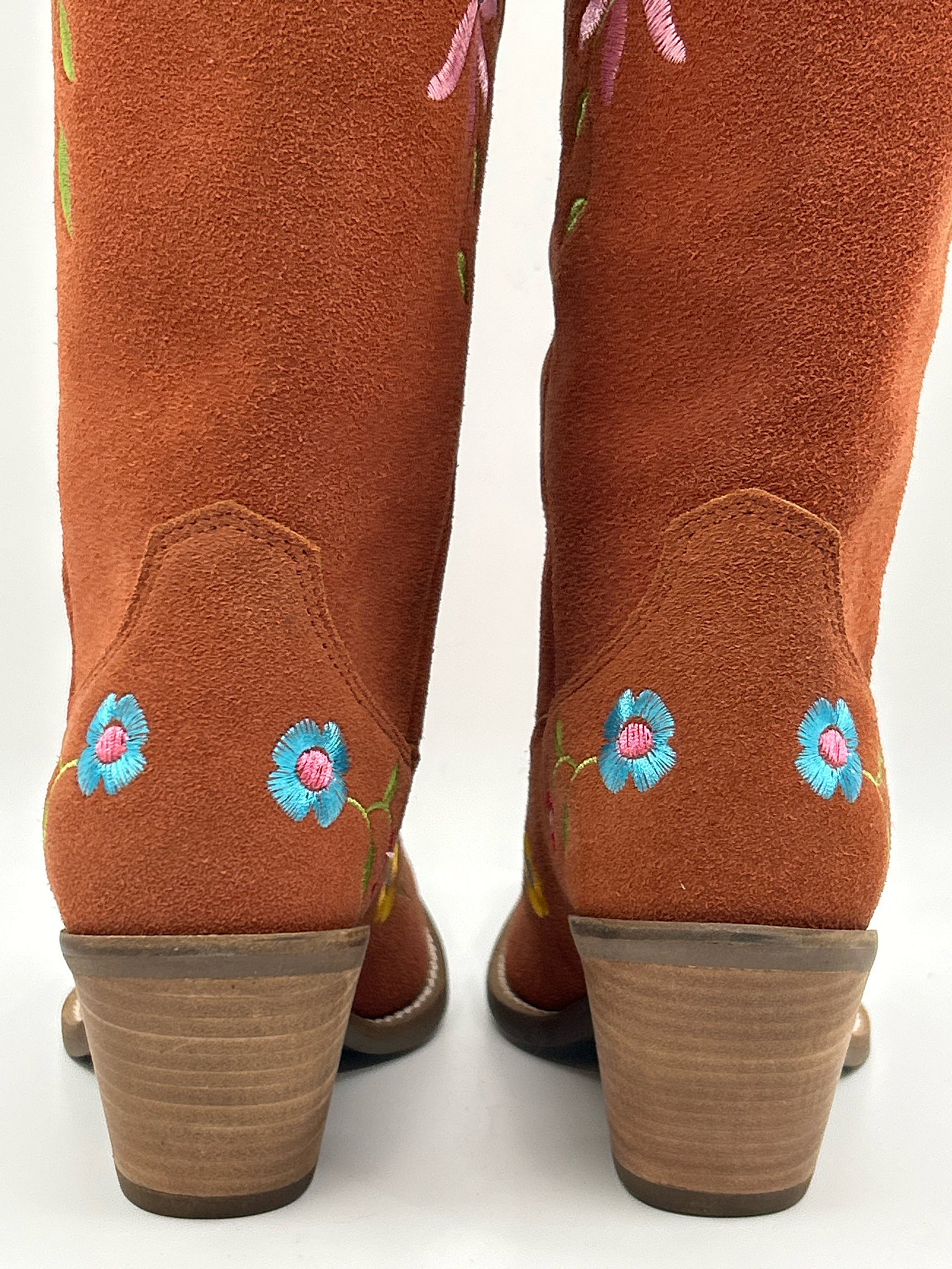 DINGO Size 8.5M RUST Women Boots