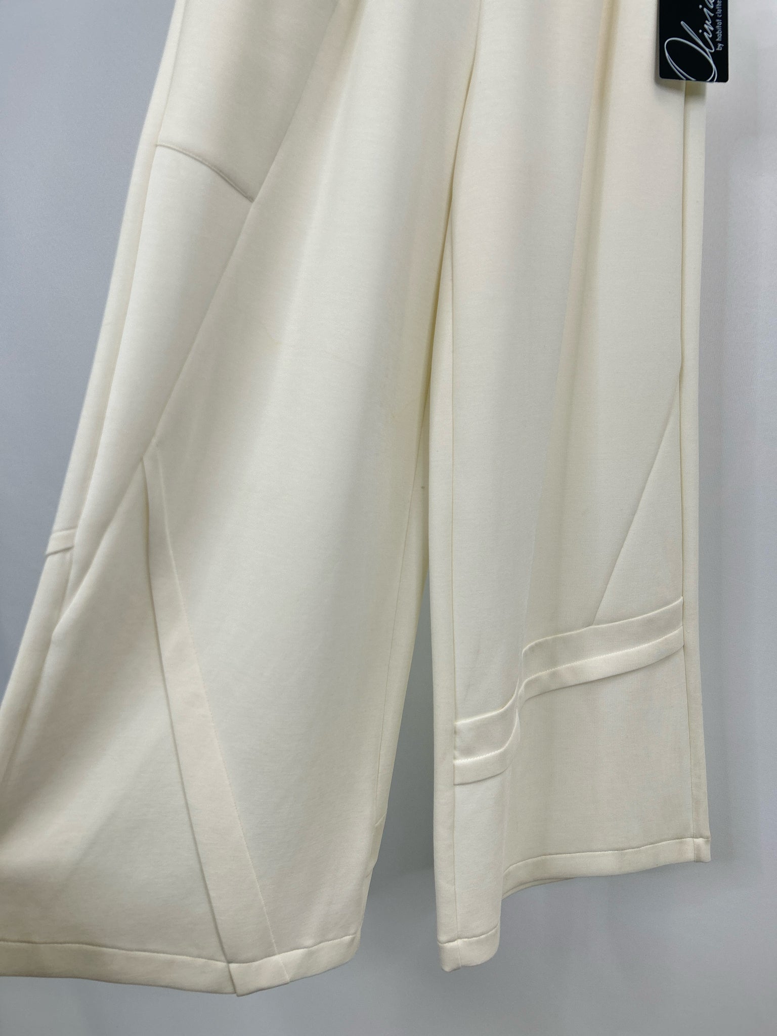 OLIVIA BY HABITAT CLOTHES Size S Ivory Women Pants