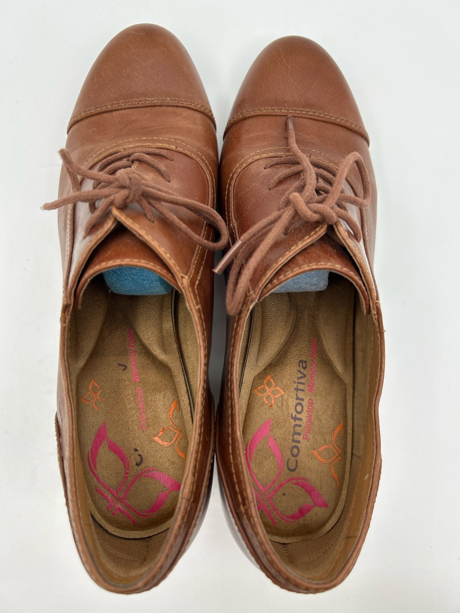 COMFORTIVA Size 9.5M Tan Women Pumps