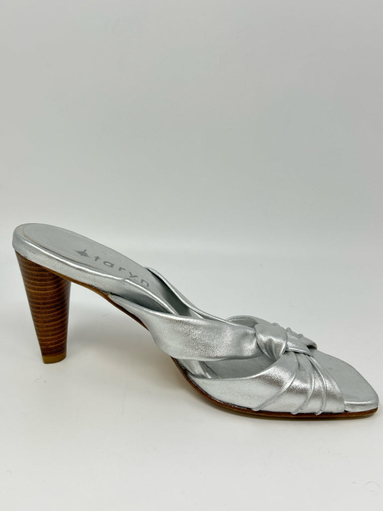 TARYN ROSE Women Size 7.5 METALLIC SILVER Sandal