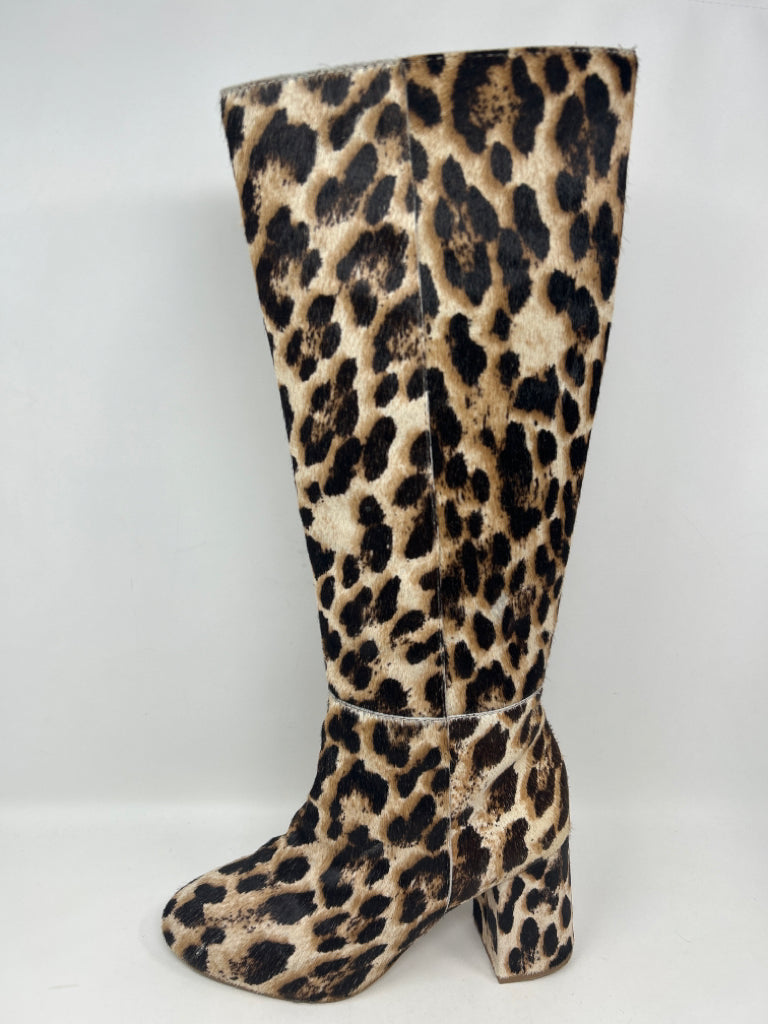 MATISSE Women Size 7.5M Animal Print Boots